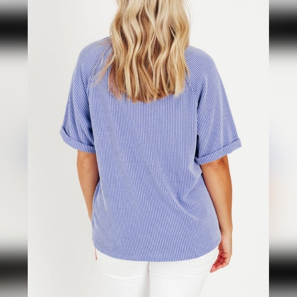 NWOT Blumin Apparel Denim colored top size small - Picture 2 of 12